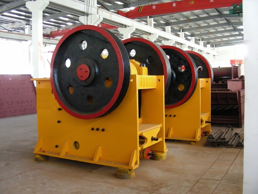 коническая дробилка 30Kw PE400*600 мобильная, основная каменная дробилка 36 24