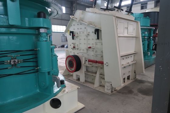 Карьер машины 200Kw PF1315 дробилки горизонтального удара каменный вторичный задавливая доломит