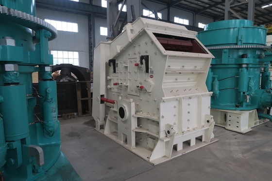 Карьер машины 200Kw PF1315 дробилки горизонтального удара каменный вторичный задавливая доломит